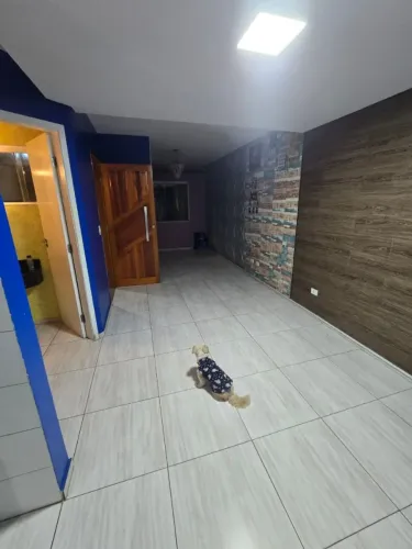 Sobrado de frente pra rua