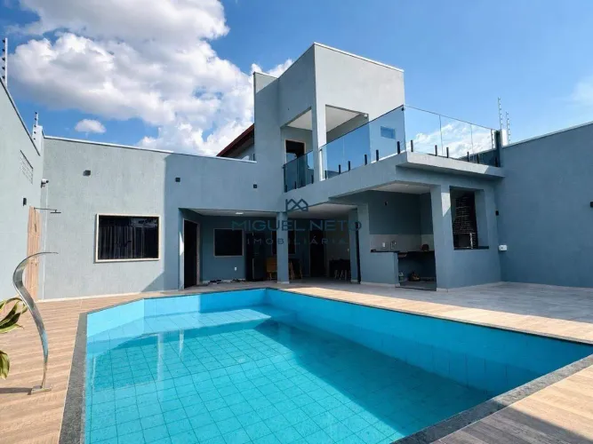 Excelente casa no bairro Aponiã