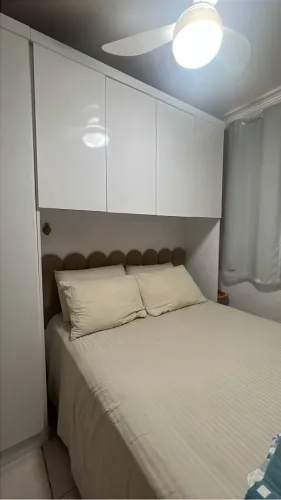 Roupeiro Aéro 4 portas
