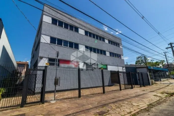 Prédio Comercial com 2173m² de área privativa no Bairro Partenon esquina Ipiranga