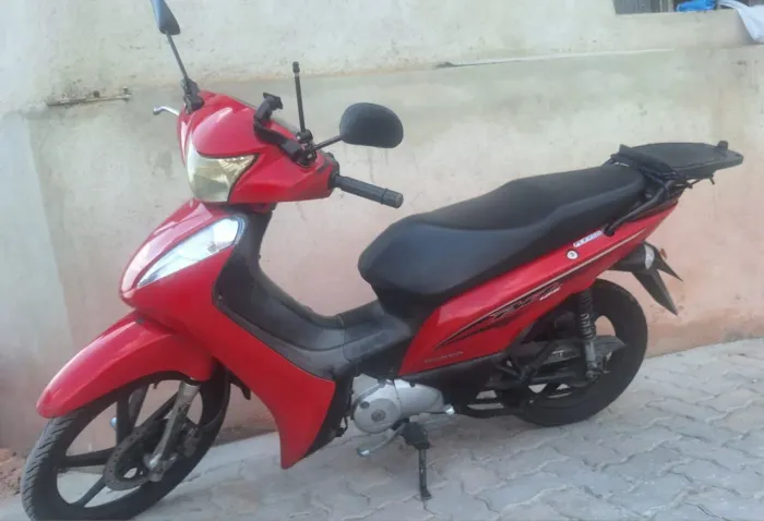 Vendo ou troco por carro,palio,uno,corsa,