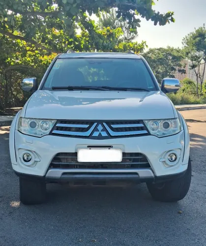 Mitsubishi Pajero Dakar HPE 3.2 4X4 T.I Dies 5P AUT 2014