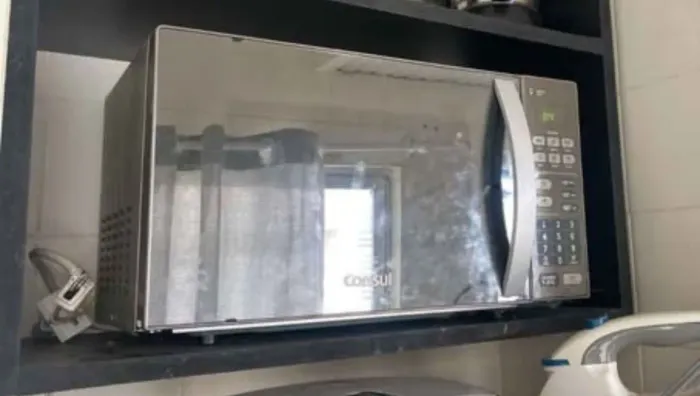 Microondas Consul com defeito