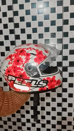 Capacete