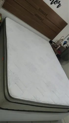 Colchão de casal pouquíssimo uso. 