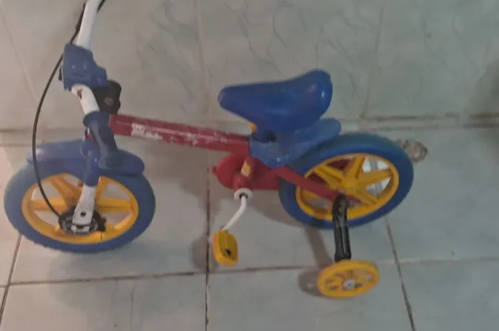 Vendo uma Bicicleta