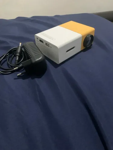 projetor LED portátil