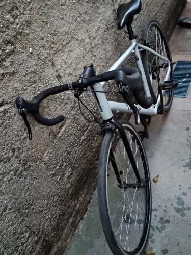 Vendo uma Bike muito conservada de uso