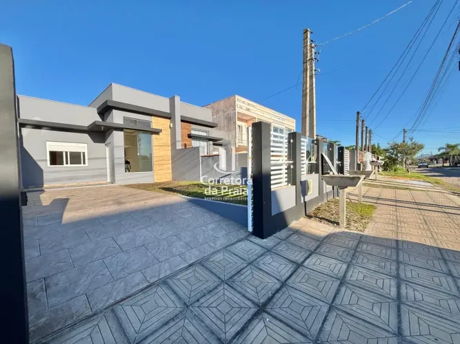 Casa para Venda em Imbé, 2 dormitórios, 1 suíte, 2 banheiros, 1 vaga