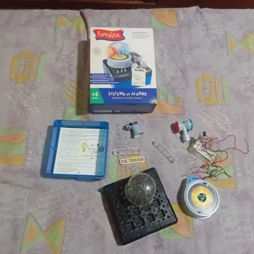 brinquedo educativo Sistema de Alarme da marca Funtastik