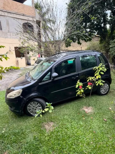 Fiat Idea Attractive 1.4 Fire Flex 8V 5P 2011