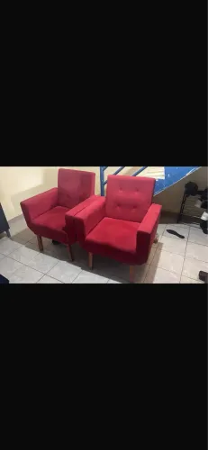 Vendo duas cadeiras Vermelhas