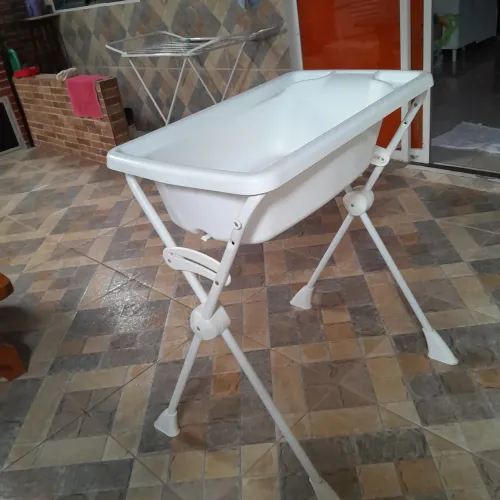 Banheira com suporte