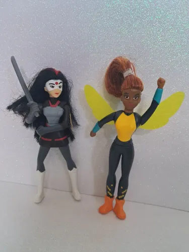Lote miniaturas colecionáveis DC Super Hero Girls 