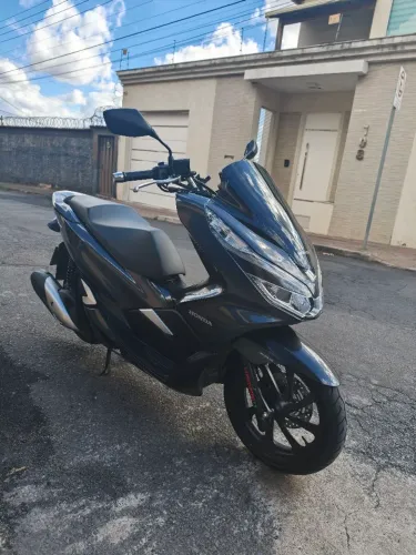 Honda PCX 2022 ABS com 2.900km