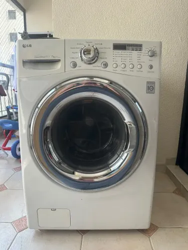 Lava e Seca LG Direct Drive 11kg / 7kg - Para Conserto ou Retirada de Peças