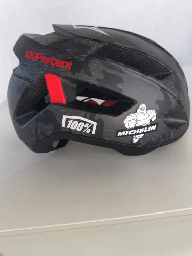 Capacete 100 %