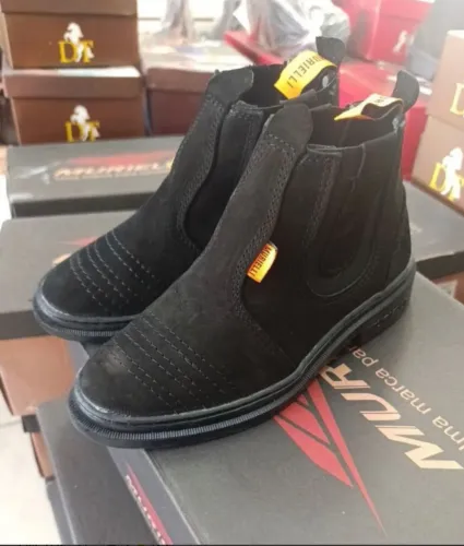 Bota murielli novas! Disponível do 32 até o 44