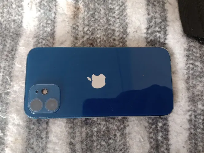 Vende-se iPhone 12