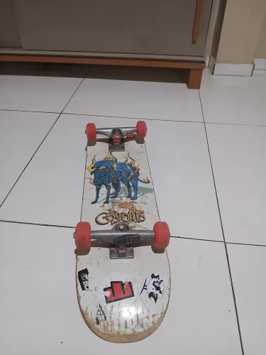 Skate com roda moska