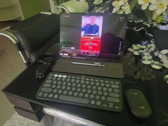 Lenovo Tab P12 (Tela Gigante de 3K 13" 8Gb/256) SPen +Mouse + Teclado