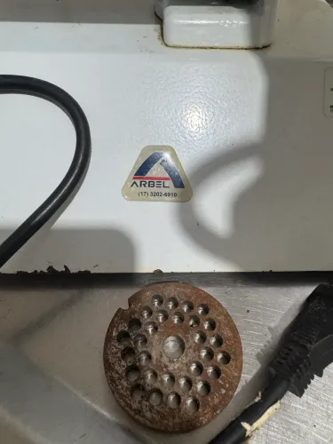 Moedor de carne elétrico ARBEL 127 V