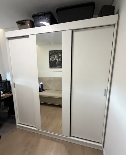 Guarda Roupa