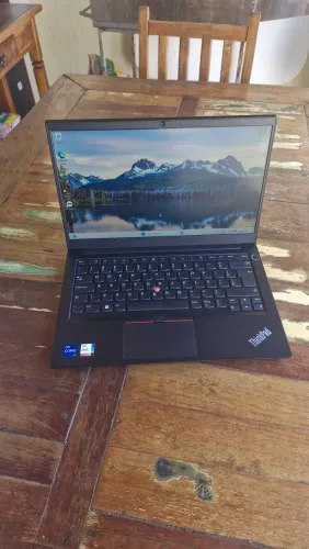 Lenovo ThinkPad E14 Gen 4 | Intel Core i7 (12ª Ger) | 16GB RAM | SSD 512GB