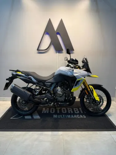 Suzuki V-strom 800 DE 2025