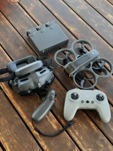 Drone DJI Avata 2 Fly More Combo + Controle RC 3