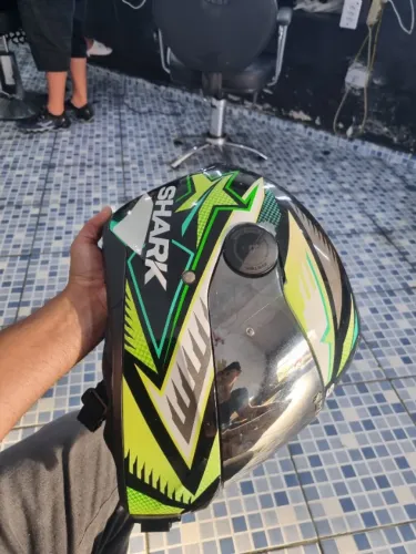 Vendo capacete shark