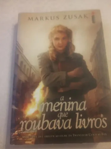 Livro A Menina que Roubava Livros-Markus Zusak