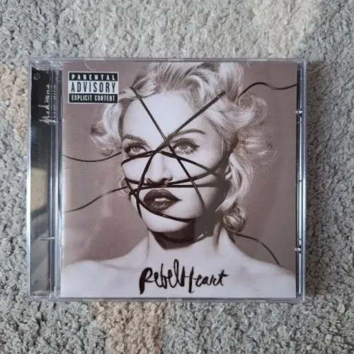 CD Madonna Rebel Heart (deluxe) impecável