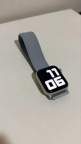 Apple Watch SE (GPS) (22ª Geração) 40mm
