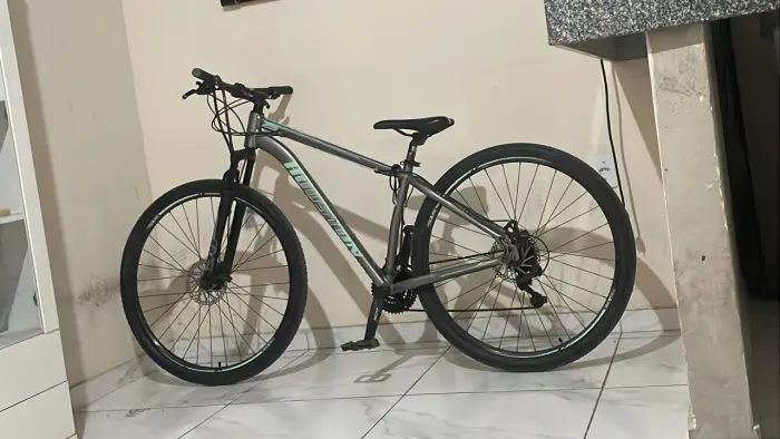 Bicicleta aro 29 de alumínio