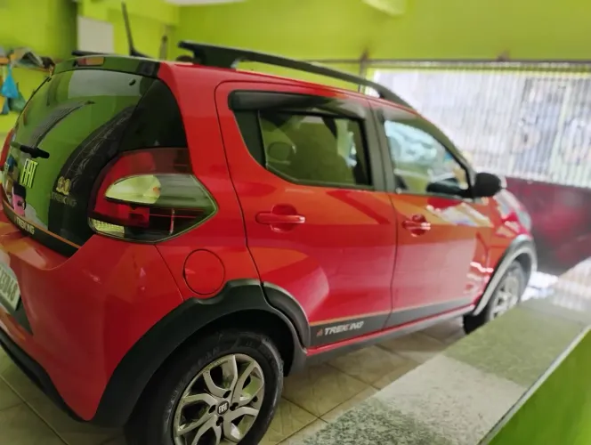 Fiat Mobi Trekking 1.0 Flex 5P 2021