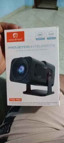 Vende-se este mini projetor