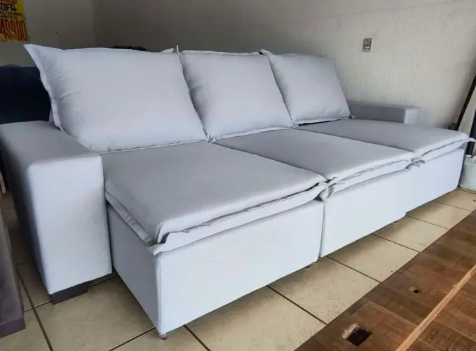 Sofá retrátil e reclinável Pronta entrega.