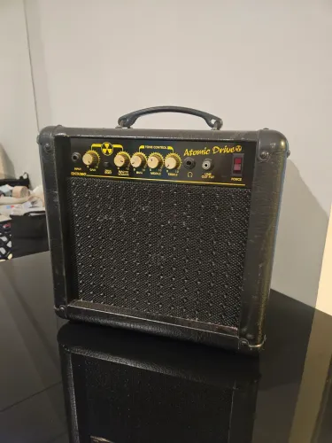 Cubo pra guitarra - Meteoro