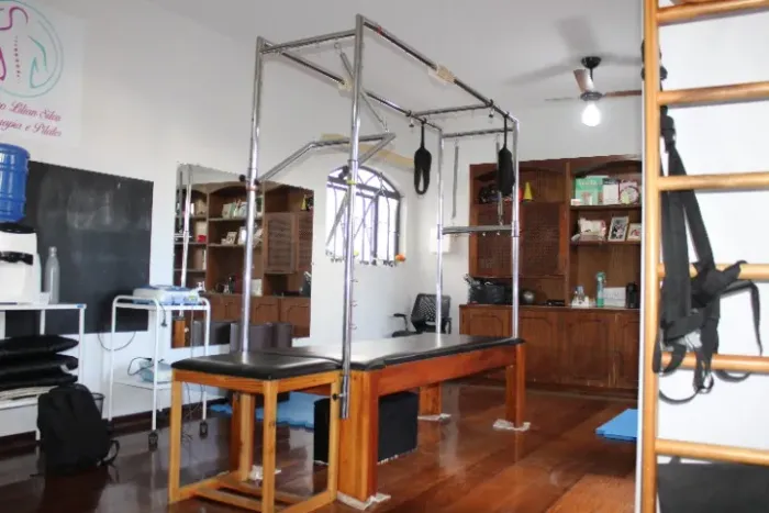 Kit Completo de Pilates Profissional - Cadillac, Reformer, Chair, Barrel e Maca