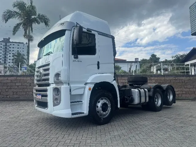 Vw 25-360 Ano 2023 Baixa Quilometragem