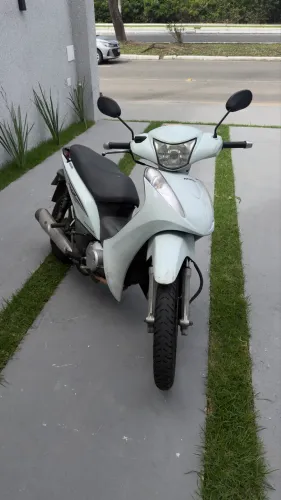 BIZ 125  2016 BRANCA 