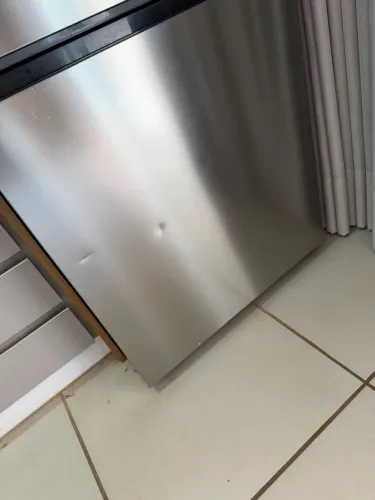 Geladeira semi nova 6 mês de uso 