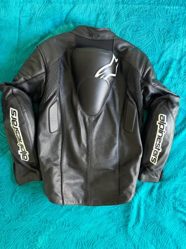 Macacão Alpinestars 2 peças + luvas GP Pro
