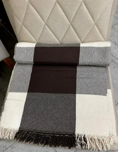(Imperdível) Manta quadriculada - aprox 3 x 1,80