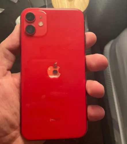 iPhone 12 Red
