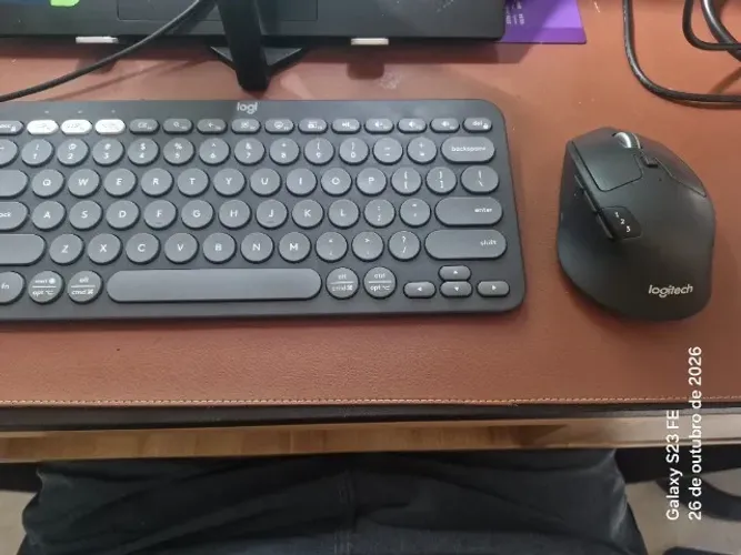 VENDO TECLADO E MOUSE LOGITECH - BLUETOOTH