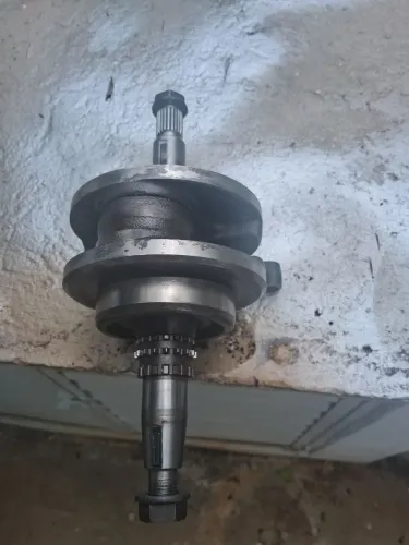 Vendo virabrequim fan 125 ano2015 valor 180 reais chame no zap *