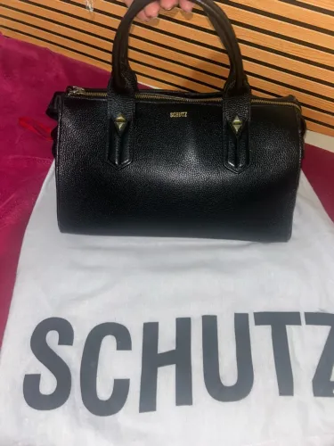 Desapego bolsa Schutz