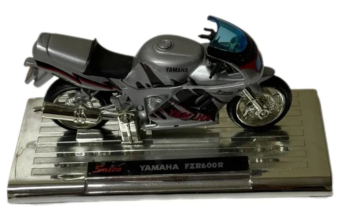 Miniatura Moto Yamaha FZR600R - Saico 1:18
